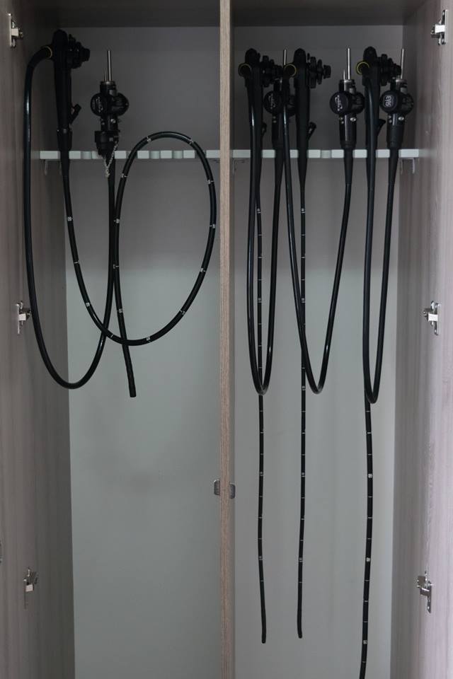 шкаф с апарати за гастроскопия